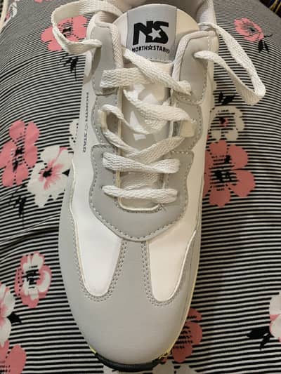 Shoese size number is 10