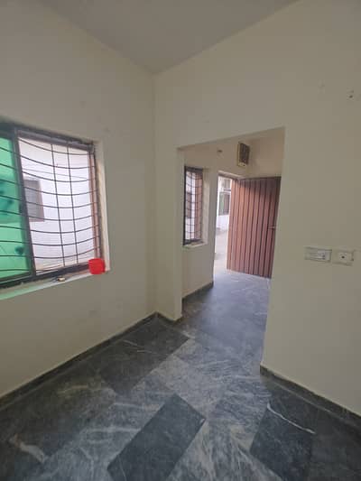 Flats For Rent Only For Bachelors