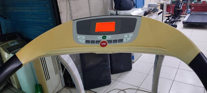 Commercial treadmill