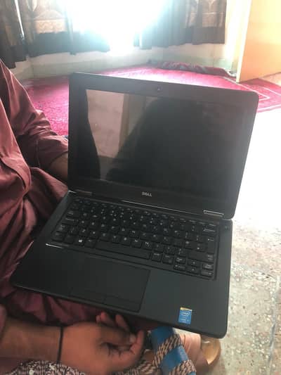 Dell Latitude E5250 Core i5 5th Gen 8GB/128GB SSD