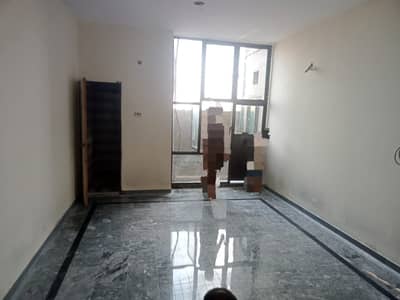 10 Marla Upper 2ND Portion Available For Rent (Yasrab Colony)