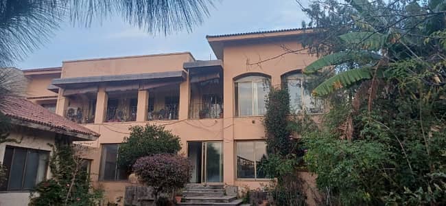 BANI GALA 5 KANAL LIVEABLE NEW DESIGN DOUBLE STORY HOUSE FOR SALE