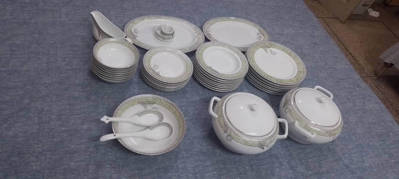 dinner set ceramic 1