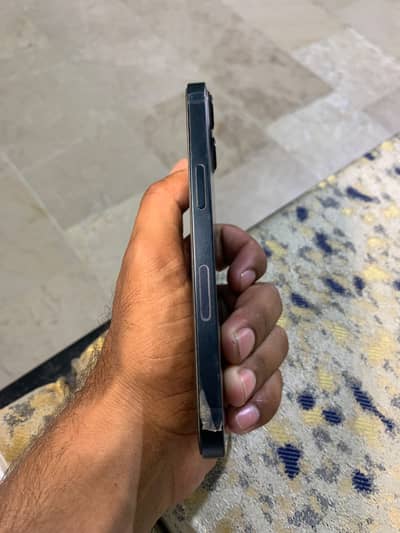 Apple iPhone 13 mini