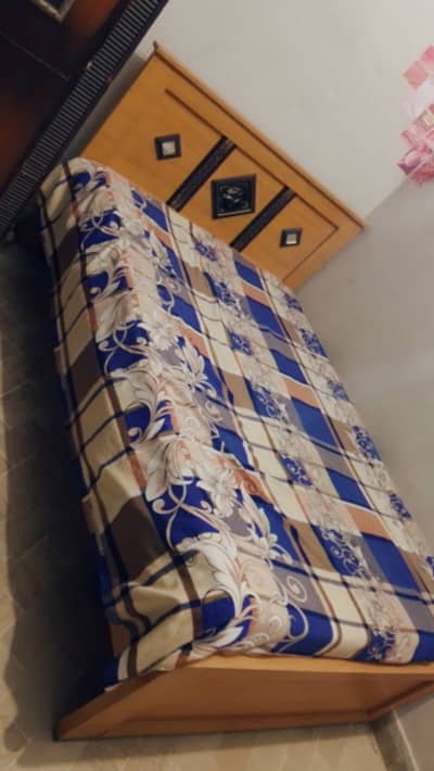 Single bed for sale wooden