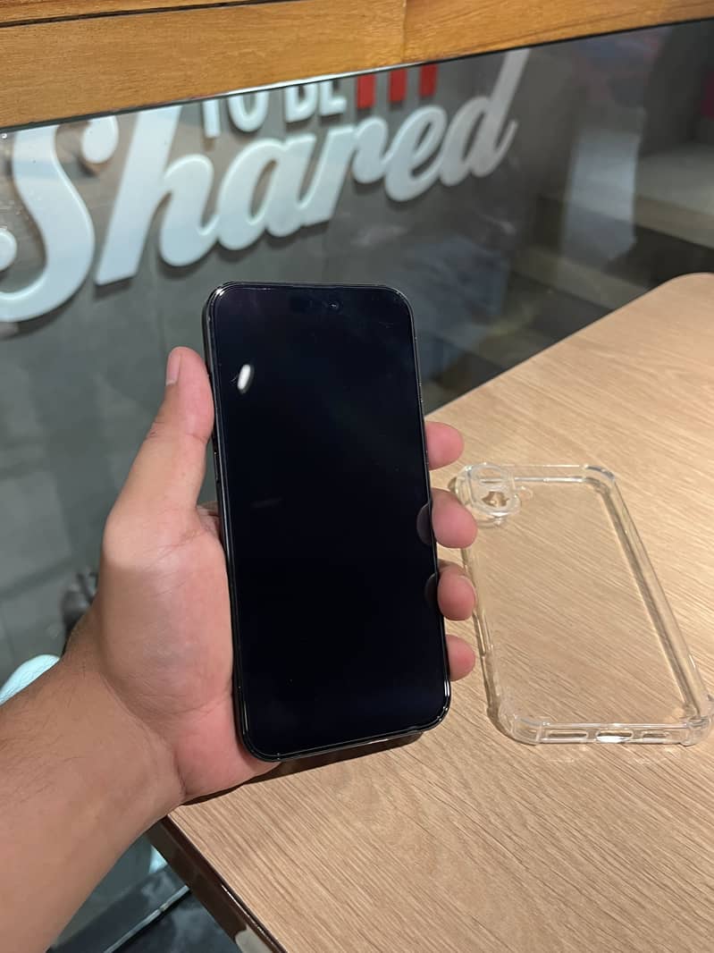 Apple iPhone 16 Plus 6