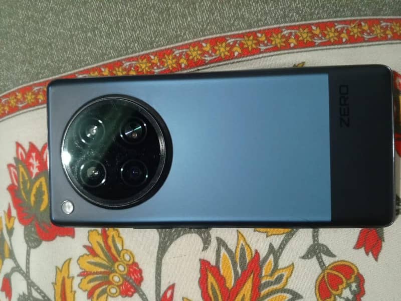 Infinix Zero 40 0