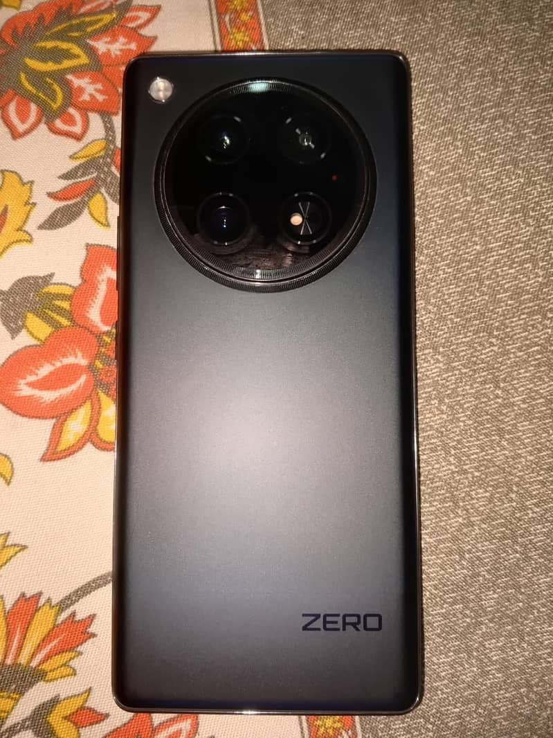 Infinix Zero 40 1