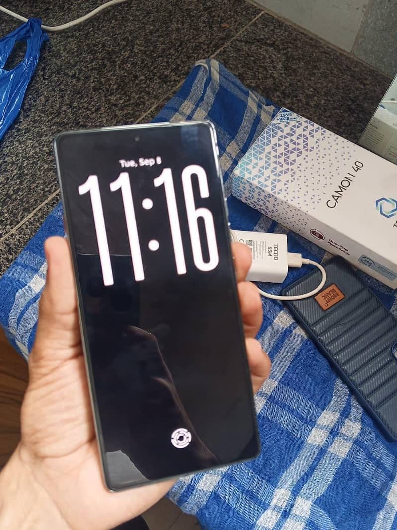 Tecno CAMON 40 2