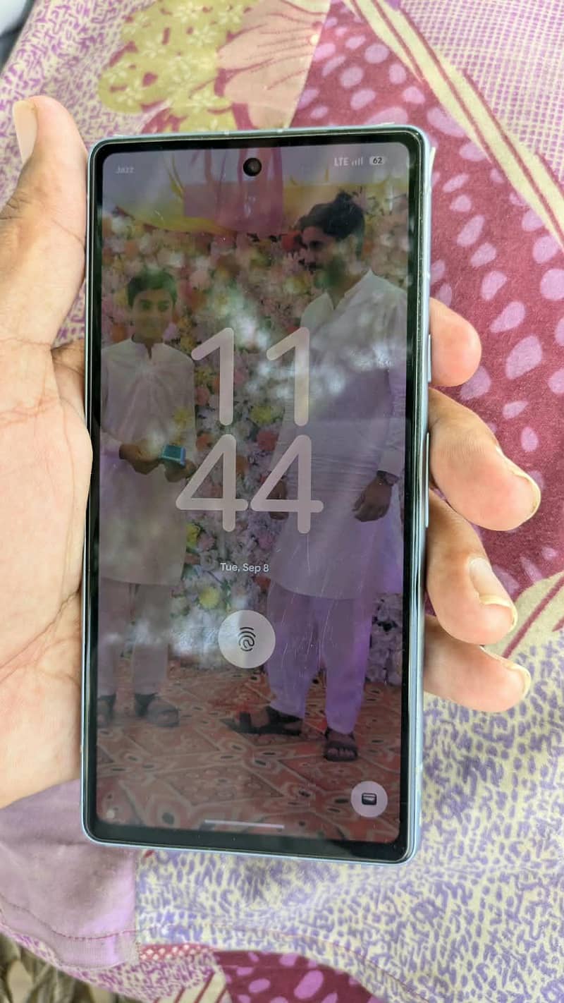 Google Pixel 7a 1