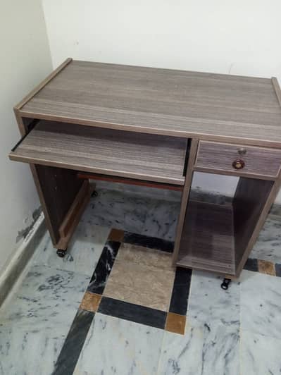 Computer Table