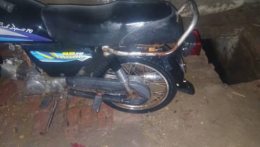 selling honda cd 70 2007  ok condition complete file  smart card