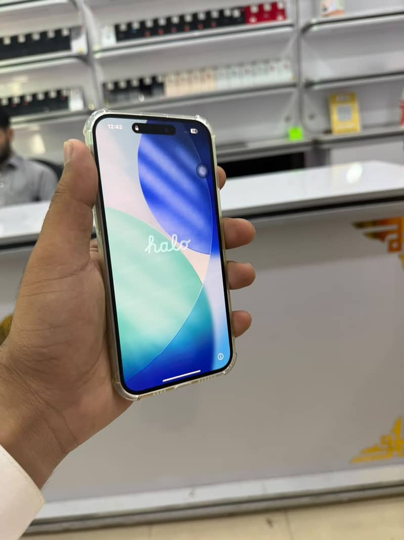Apple iPhone 15 plus 3