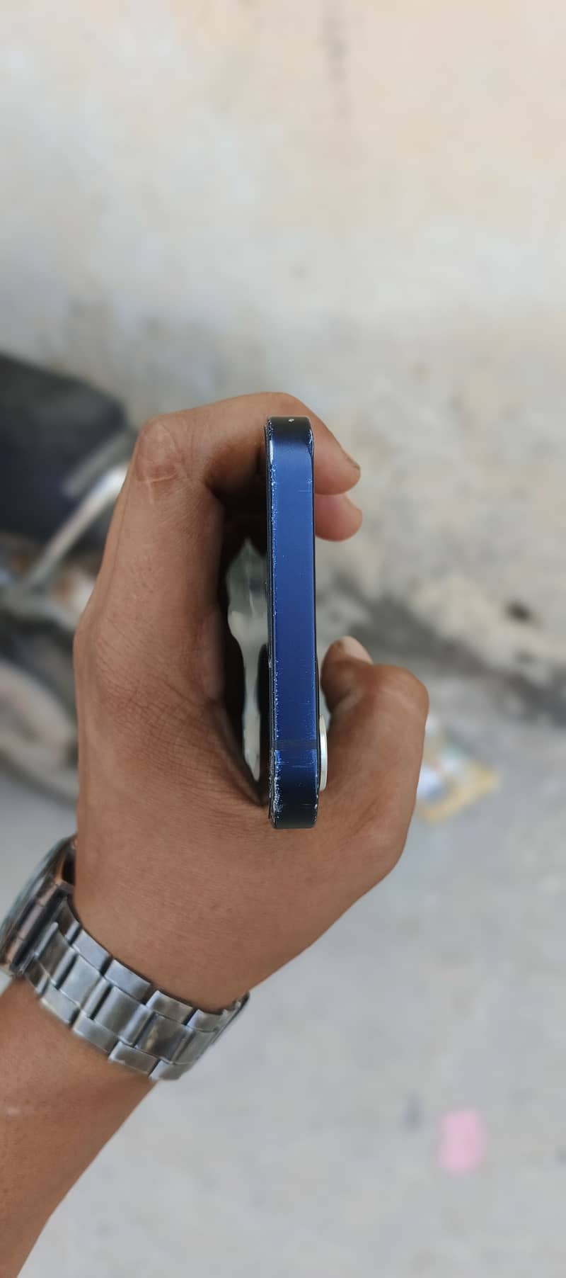 Apple iPhone 12 1
