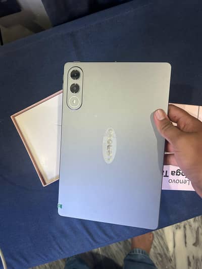 Lenovo Yoga 2025 – 8GB RAM | 256GB ** with box