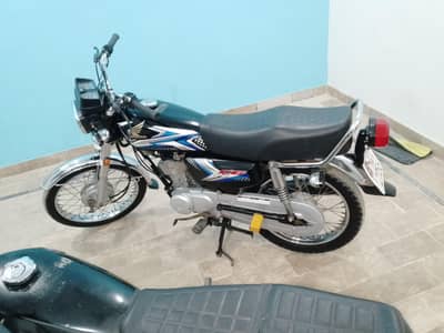 2025 Honda cg 125 black