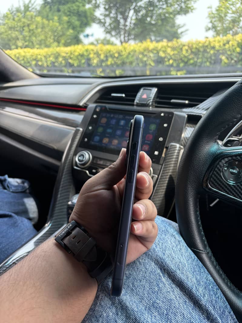 Apple iPhone 17 Pro Max 3
