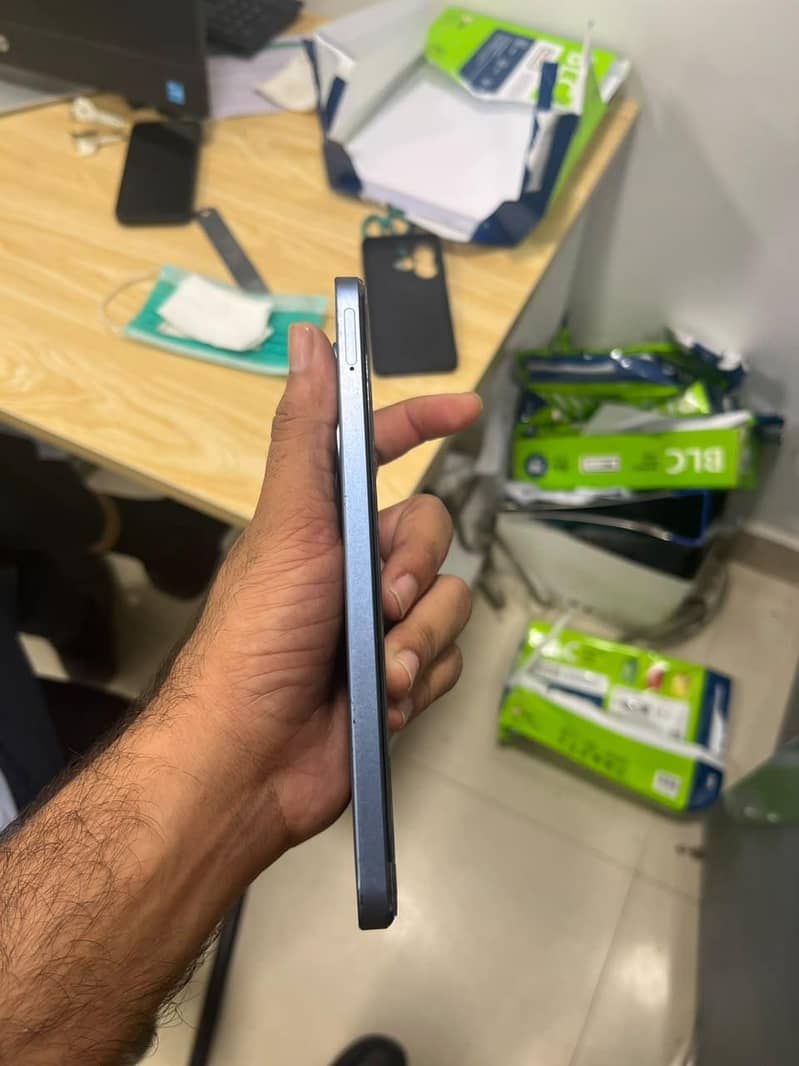 Realme C63 3