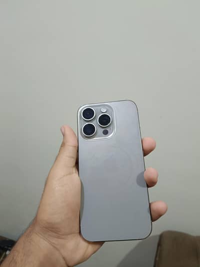 Apple iPhone 15 Pro