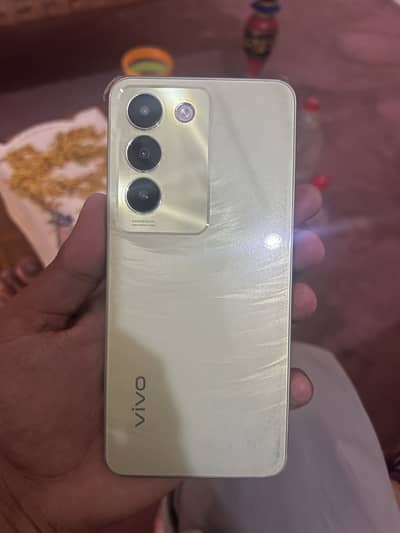 Vivo Y100