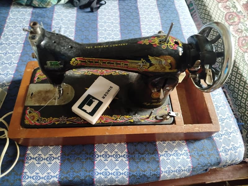 Original Singer Sewing Machine 1