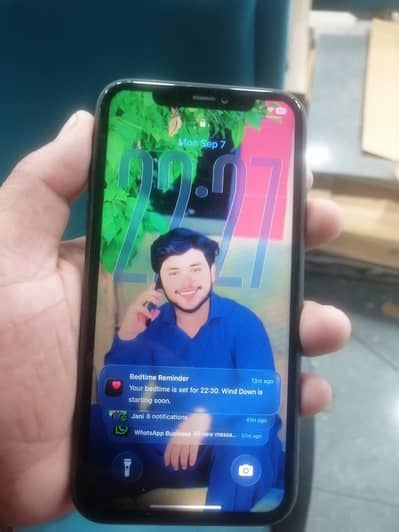 Apple iPhone 11