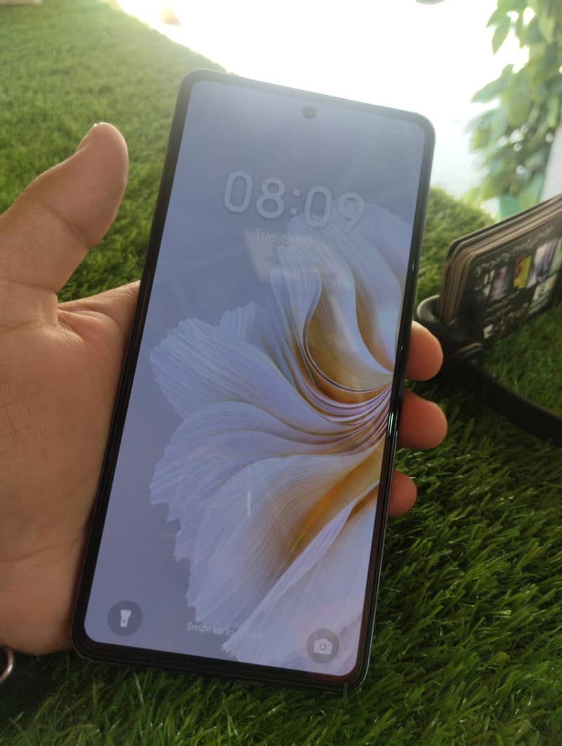 Tecno CAMON 20 2