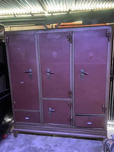 3Door  Beautiful Neat iron Almarie