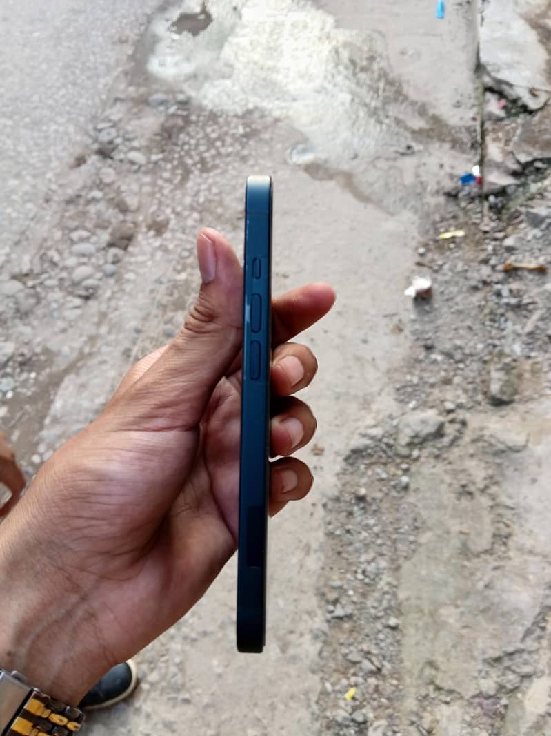 Apple iPhone 14 2
