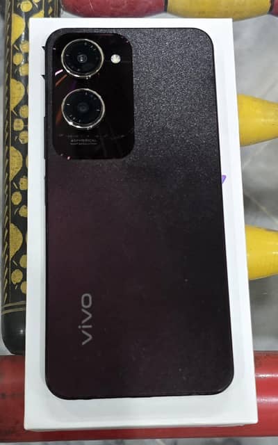 Vivo Y18