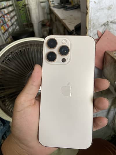 Apple iPhone 16 Pro Max