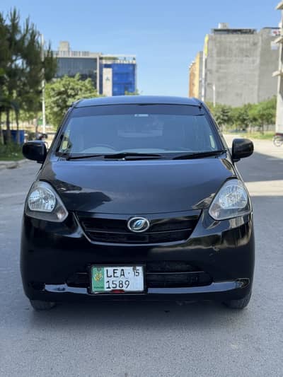 Daihatsu Mira 2012