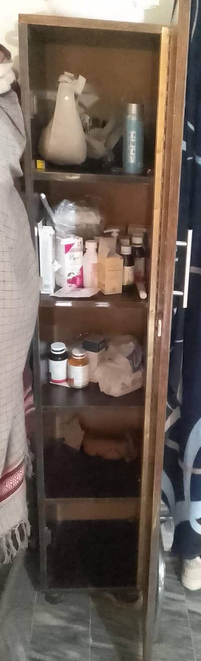 wardrobe almari