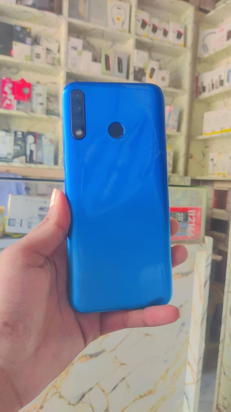 Tecno Spark 4 0