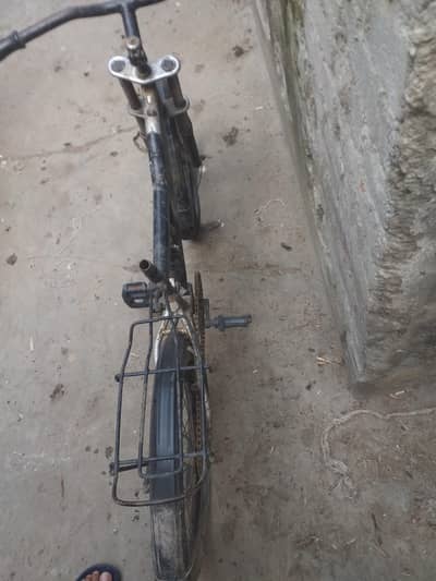BICYCLE FOR RIDING