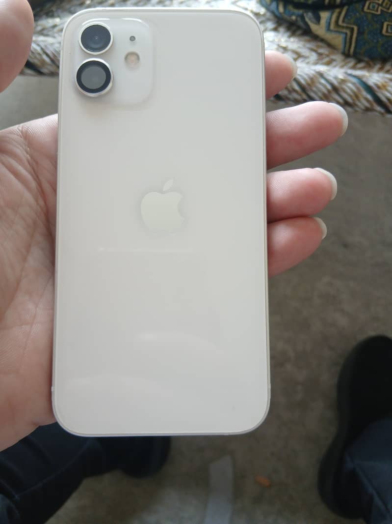 Apple iPhone 12 0