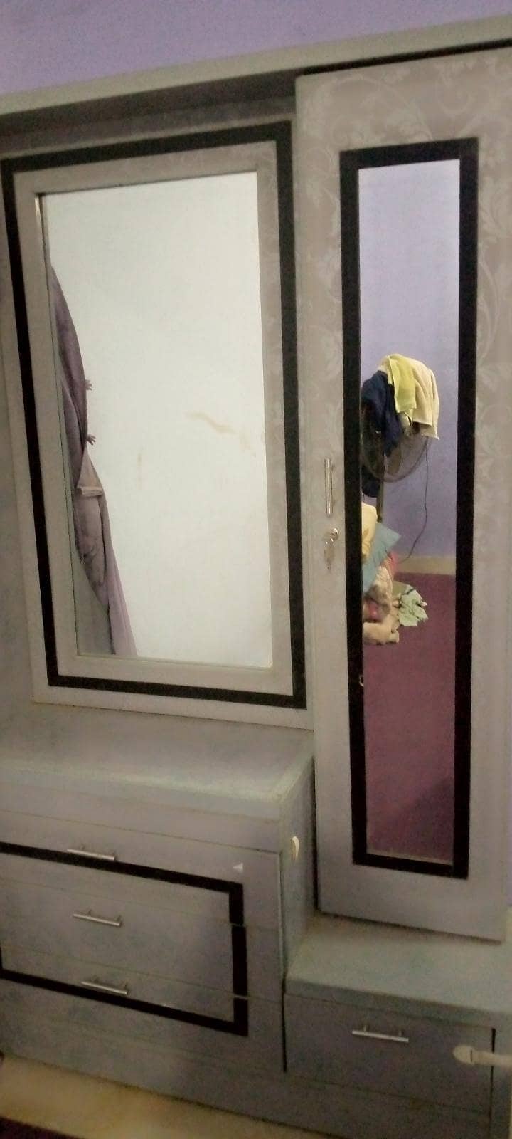 dressing table 0
