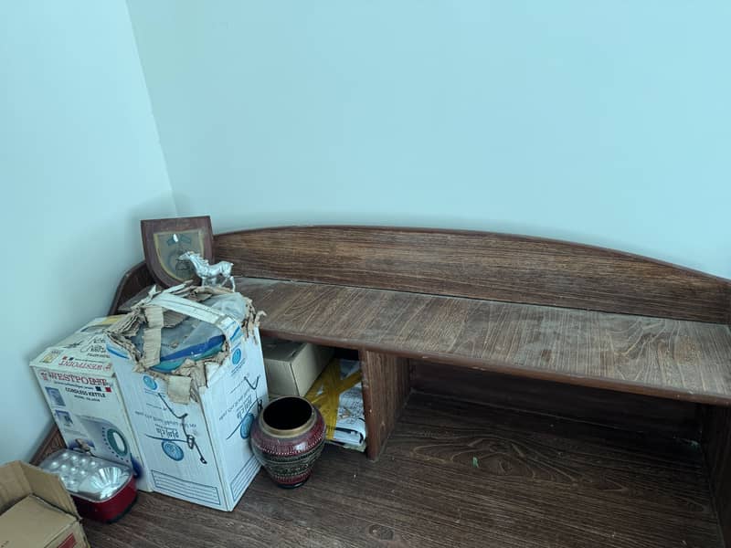 Study table 2