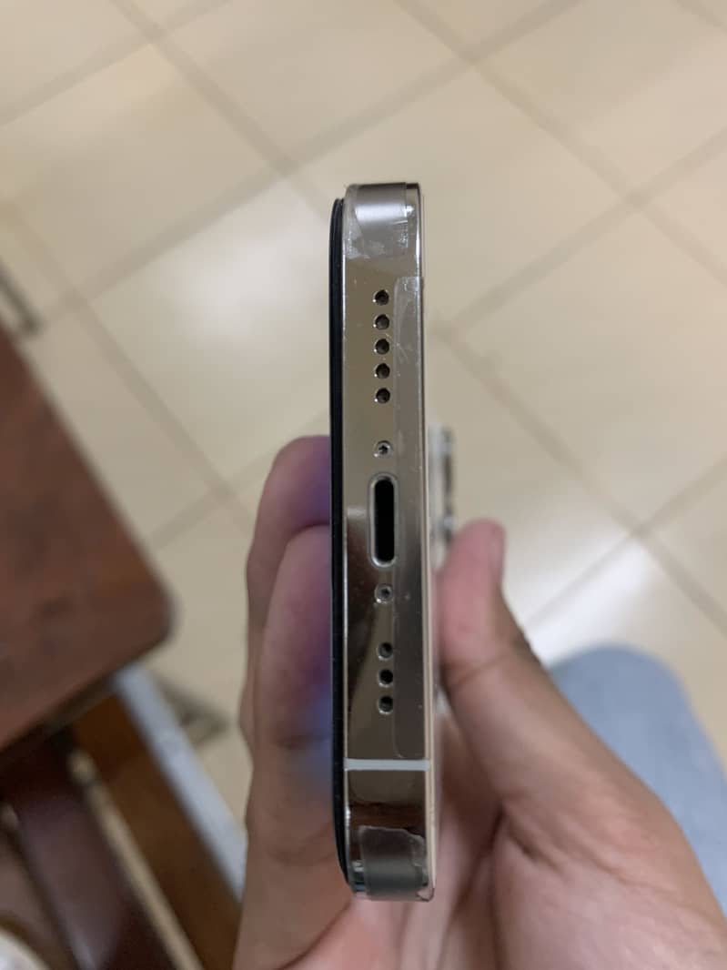 Apple iPhone 13 Pro 6