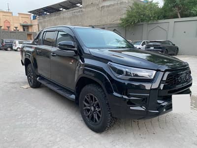 Toyota Hilux GR-S 2024