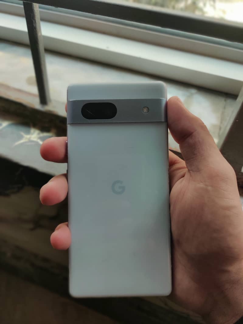 Google Pixel 7a 2