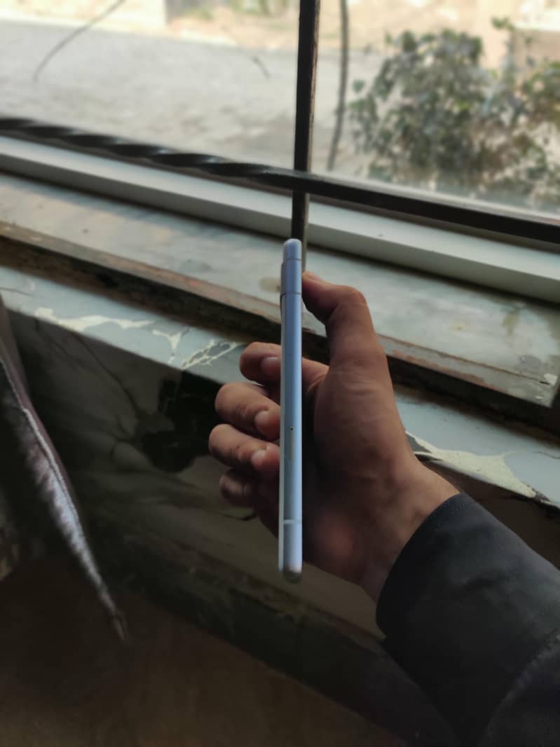 Google Pixel 7a 9