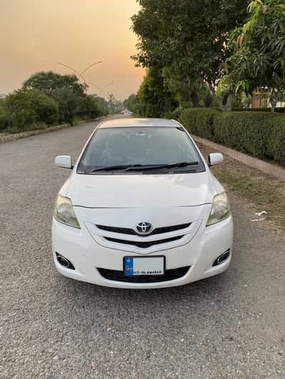 Toyota Belta 2006