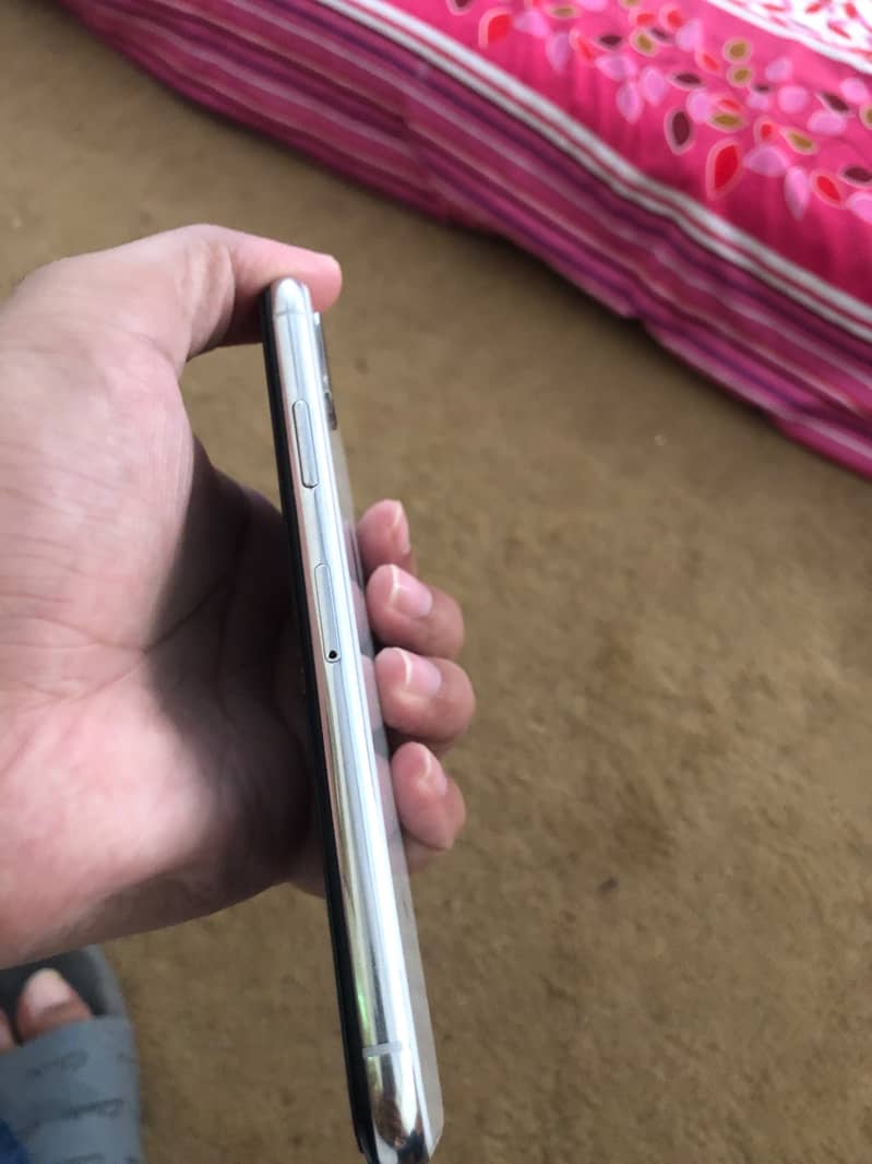 Apple iPhone X 1