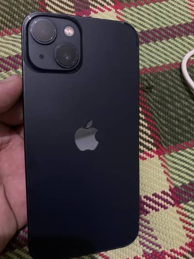 Apple iPhone 13