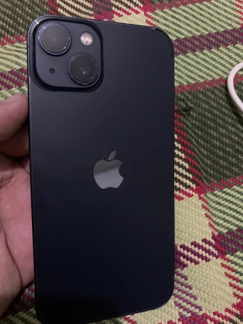 Apple iPhone 13 0