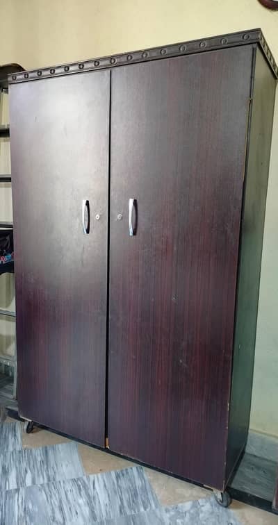 Almari 2 door,Wardrobes "Urgent Sale"