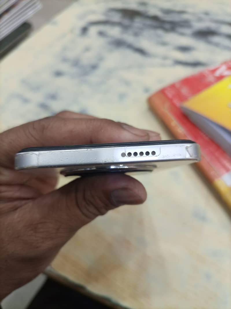 Tecno SPARK 30C 4