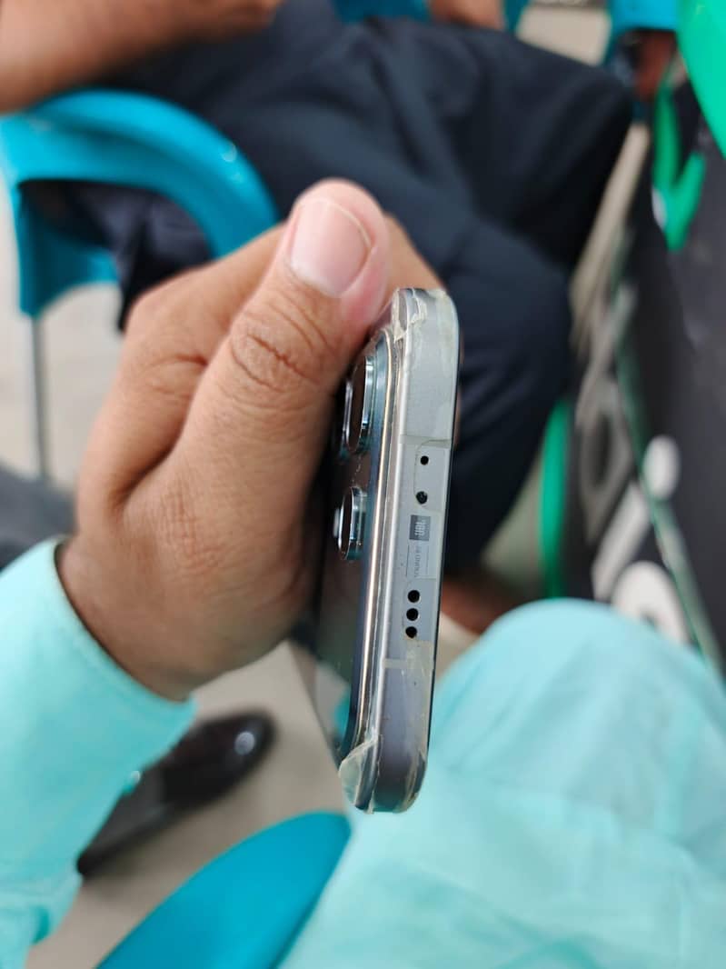 infinx note 60 pro compete box 3