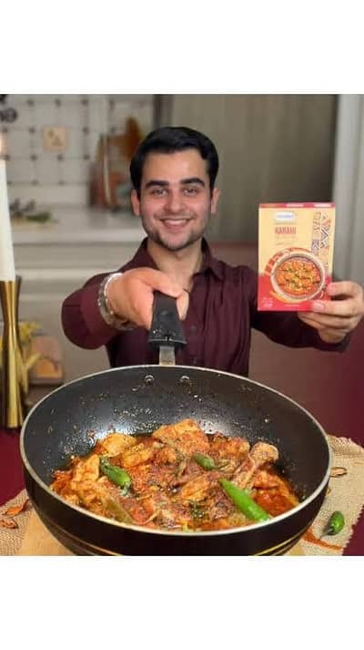 i need cooking job. 03038927966